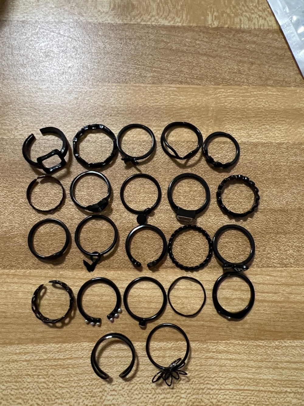 Black Mixed Midi & Stackable Ring Set - 22 Pieces